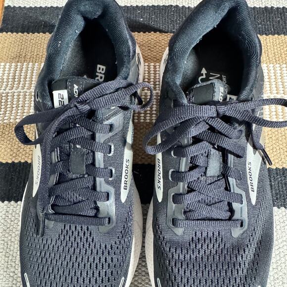 Brooks Adrenaline GTS 22 Running Sneaker Women 8.5 Black White Athleisure Walk - Picture 4 of 15